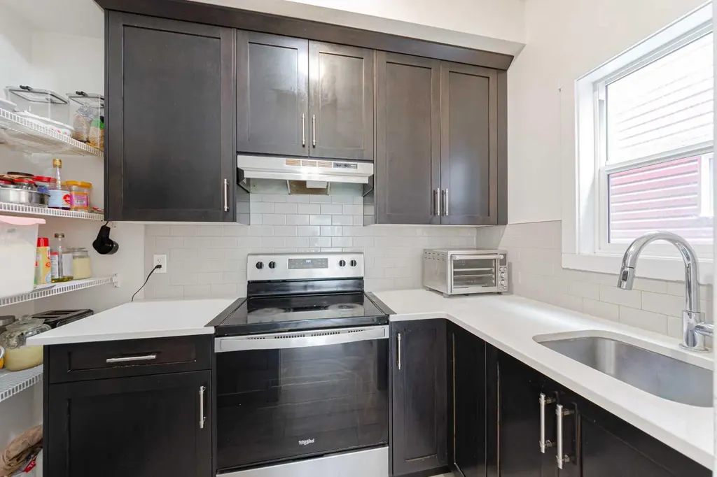 70 Saddlestone Green NE Calgary AB T3J 2C8