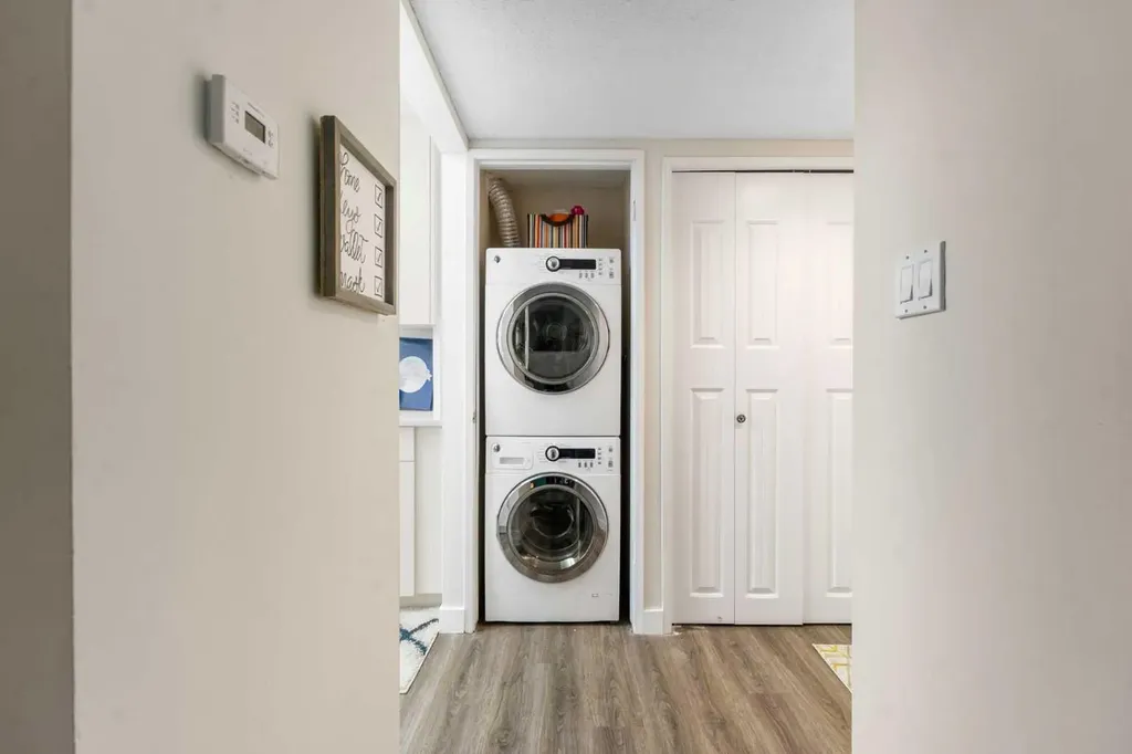 3519 49 Street NW Calgary AB T3A 2C7