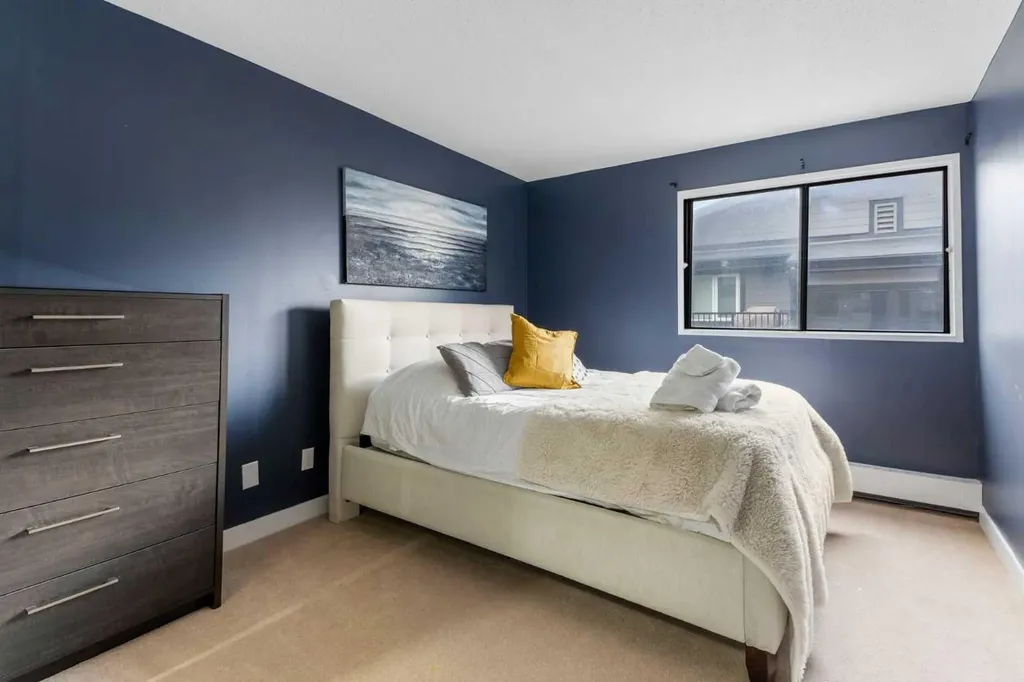 3519 49 Street NW Calgary AB T3A 2C7