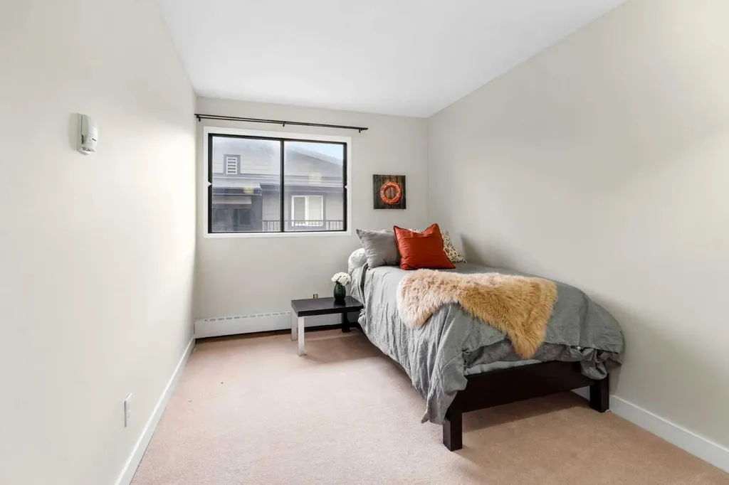 3519 49 Street NW Calgary AB T3A 2C7