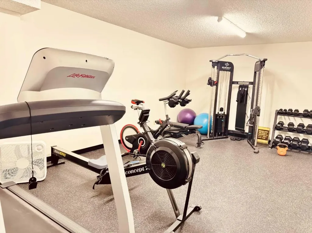 3519 49 Street NW Calgary AB T3A 2C7