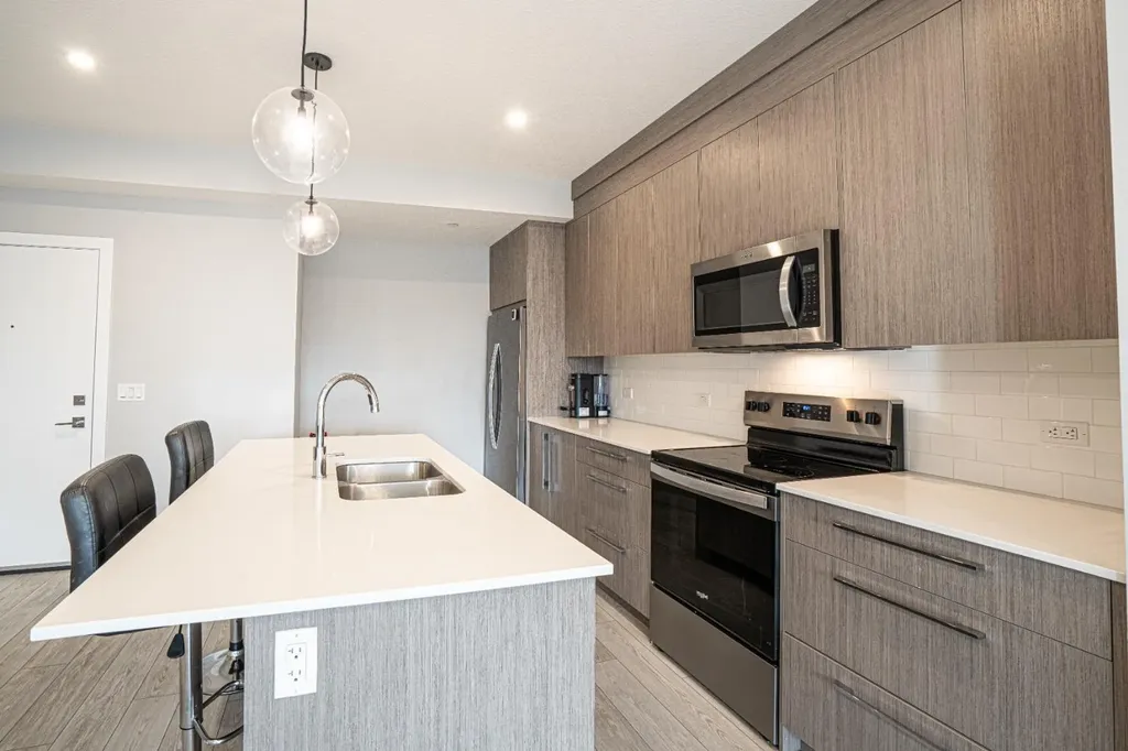 60 Skyview Ranch Road NE Calgary AB T3N 0G8