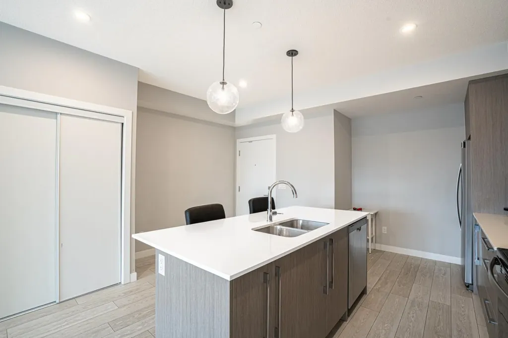60 Skyview Ranch Road NE Calgary AB T3N 0G8