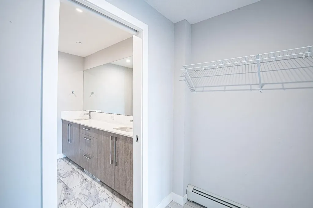 60 Skyview Ranch Road NE Calgary AB T3N 0G8