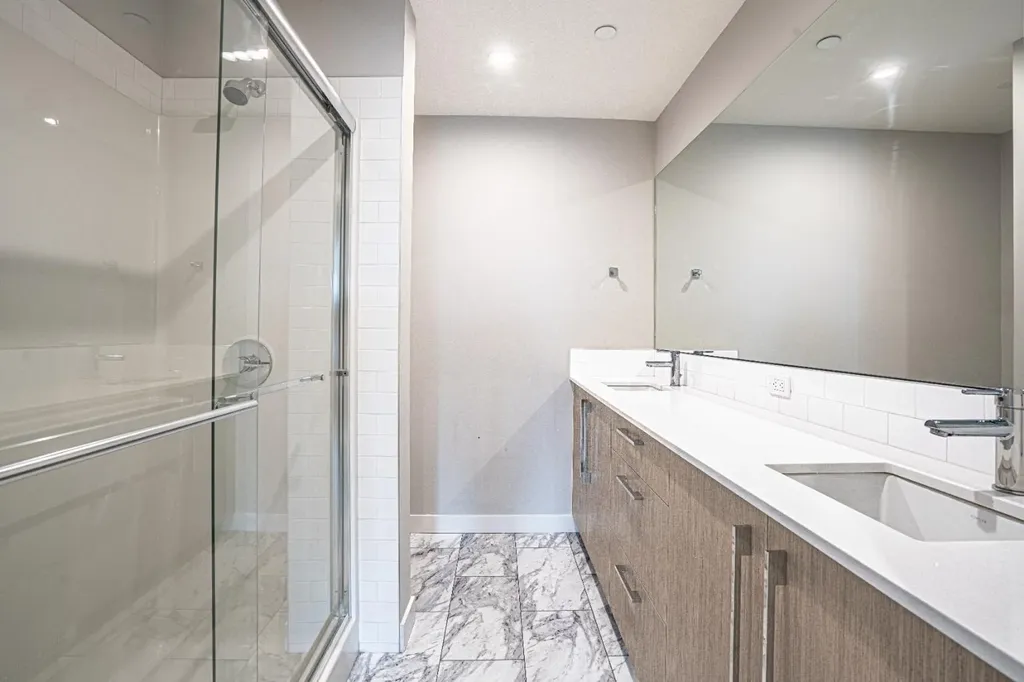 60 Skyview Ranch Road NE Calgary AB T3N 0G8