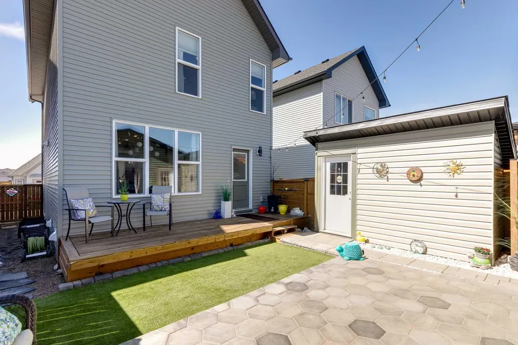 129 Knight Avenue Crossfield AB T0M 0S0