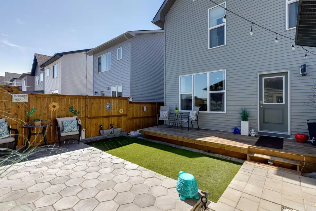 129 Knight Avenue Crossfield AB T0M 0S0