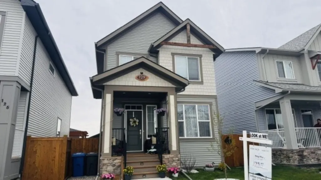 129 Knight Avenue Crossfield AB T0M 0S0