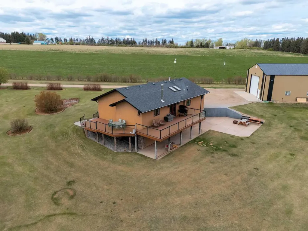 2140 Township Road 304 Township Rural Mountain View County AB T0M 0W0