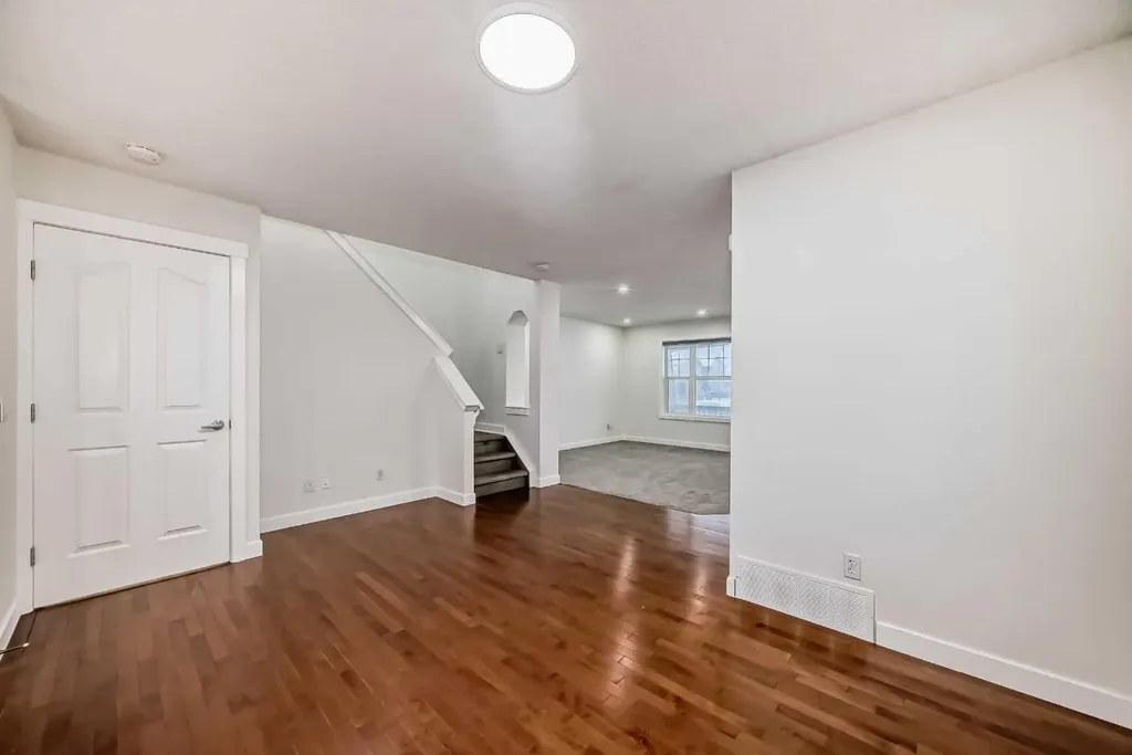 79 Saddlebrook Way NE Calgary AB T3J5M8