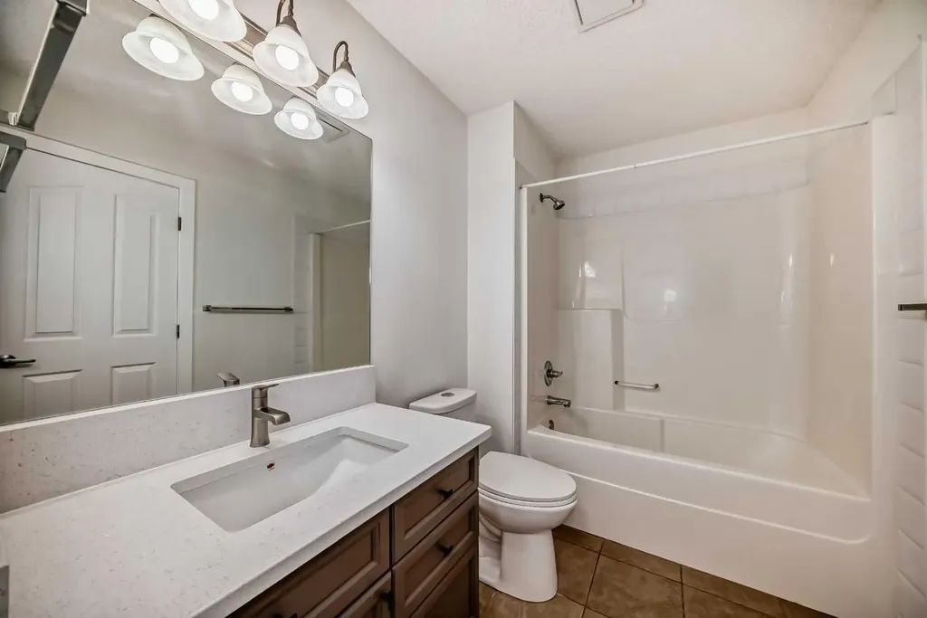 79 Saddlebrook Way NE Calgary AB T3J5M8