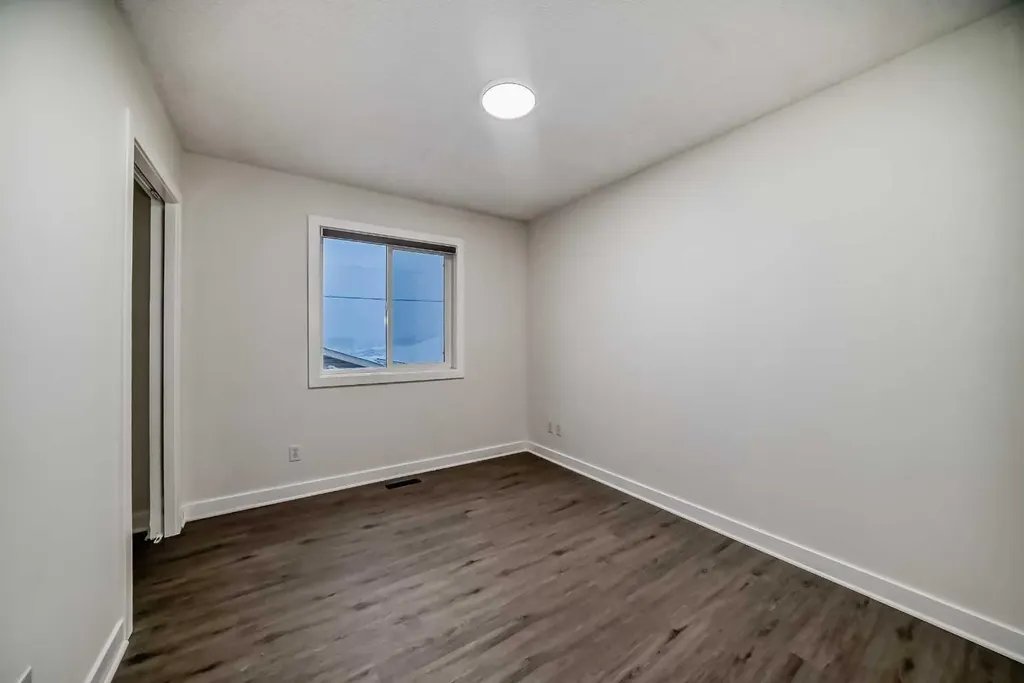 79 Saddlebrook Way NE Calgary AB T3J5M8