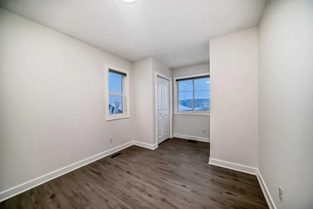 79 Saddlebrook Way NE Calgary AB T3J5M8