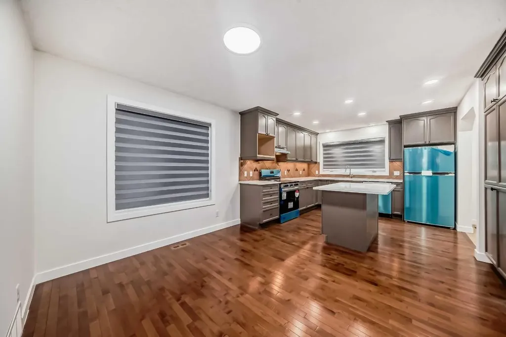 79 Saddlebrook Way NE Calgary AB T3J5M8