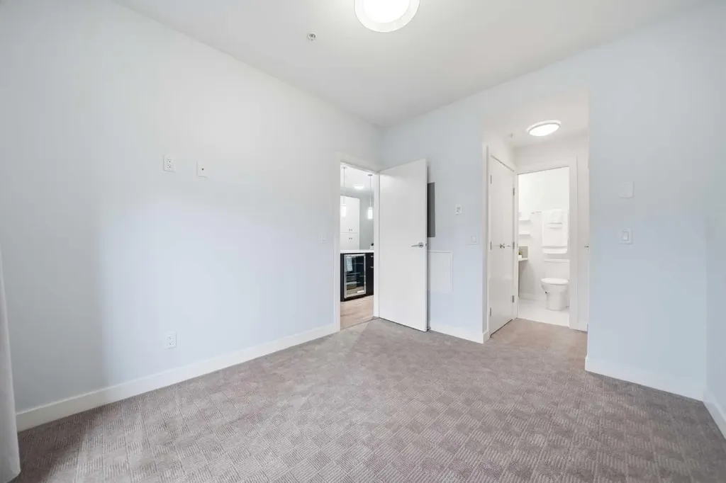 1720 10 Street SW Calgary AB T2T 3E8