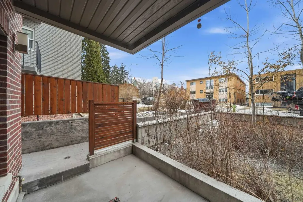 1720 10 Street SW Calgary AB T2T 3E8