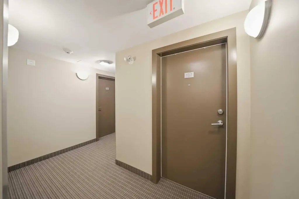 1720 10 Street SW Calgary AB T2T 3E8