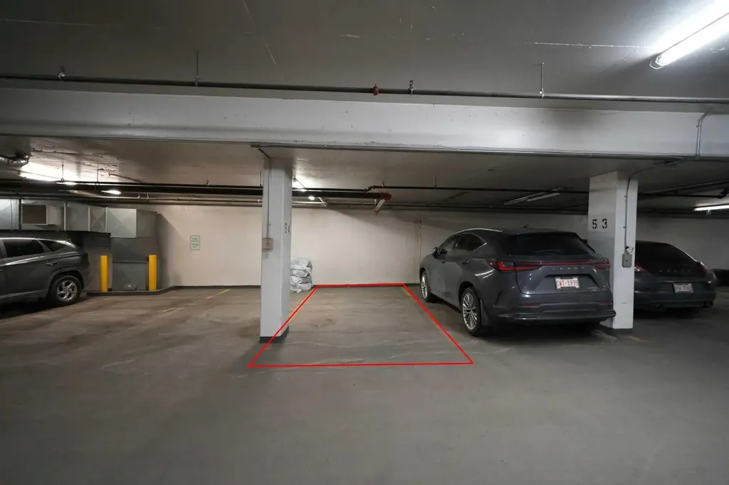 1720 10 Street SW Calgary AB T2T 3E8
