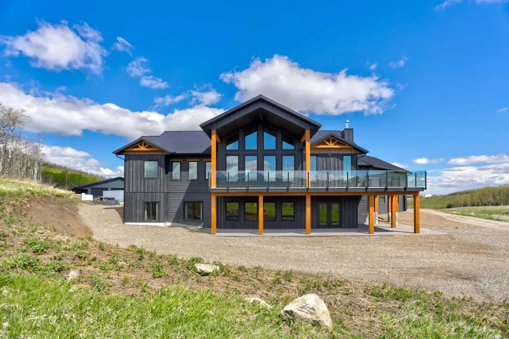 6203 Highway 775 Rural Pincher Creek No. 9 M.d. Of AB T0K1W0