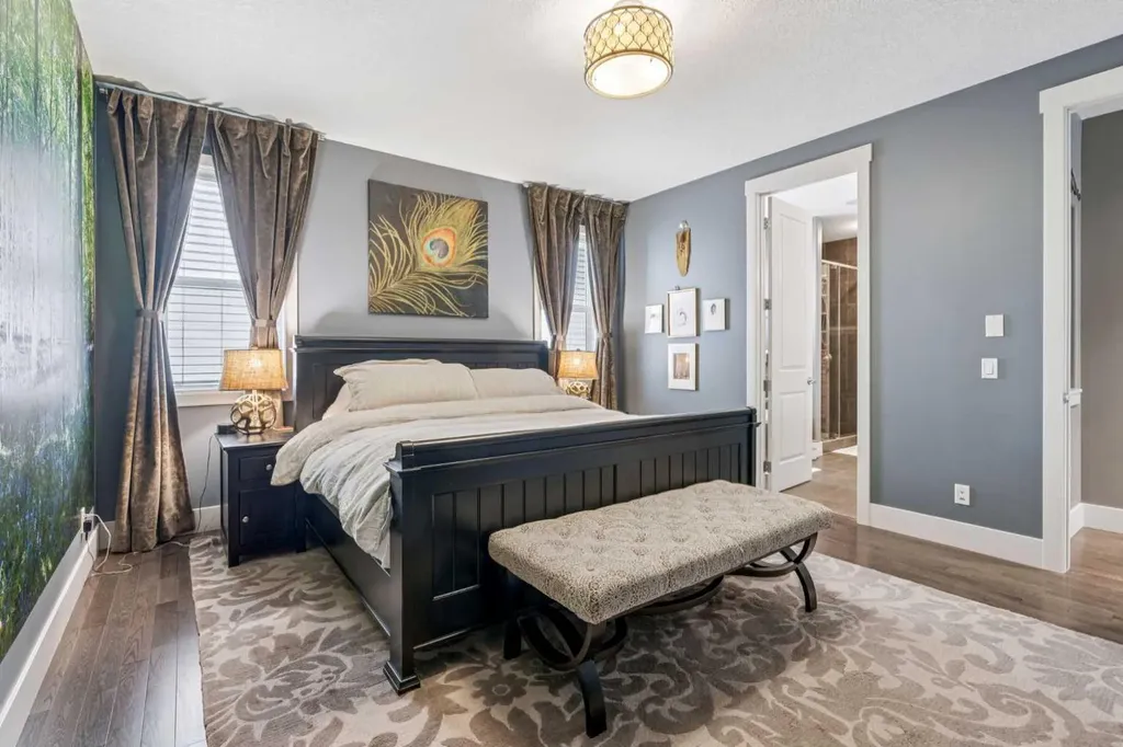21 Rockford Road NW Calgary AB T3G 0c9