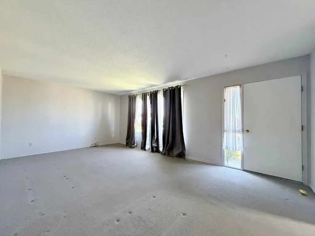 5107 46 Avenue Mayerthorpe AB T0E 1N0