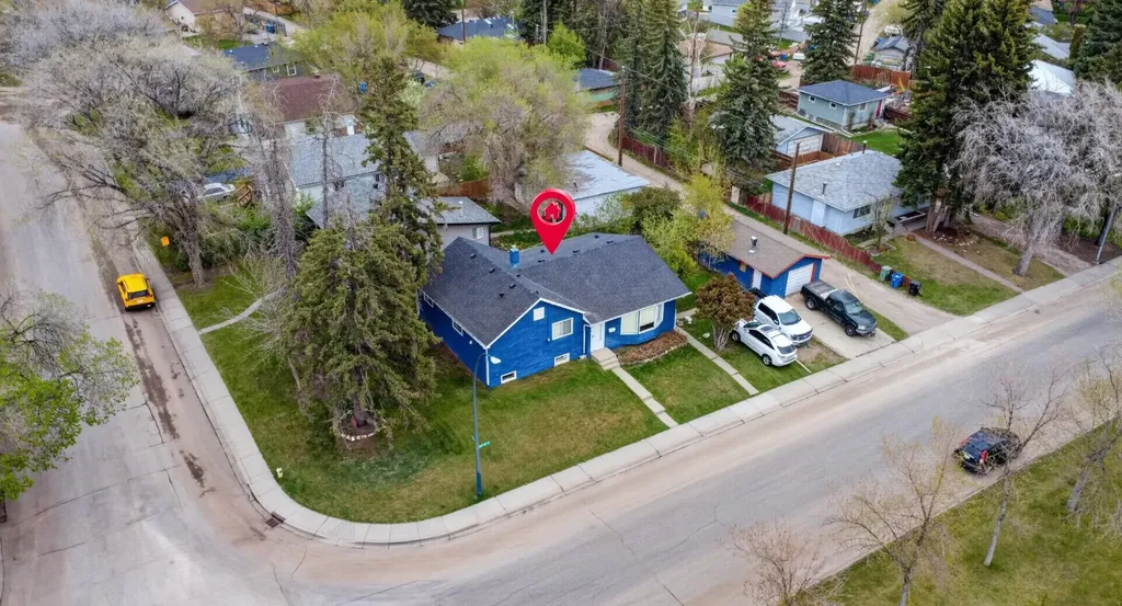 2418 27 Street SE Calgary AB t2b0r2