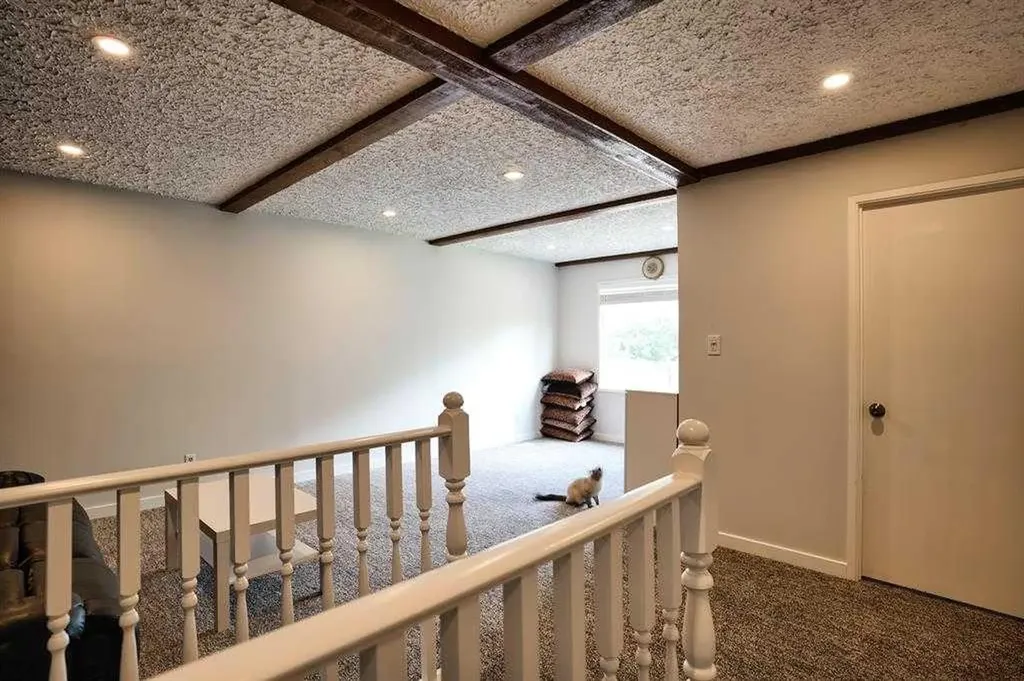 2418 27 Street SE Calgary AB t2b0r2