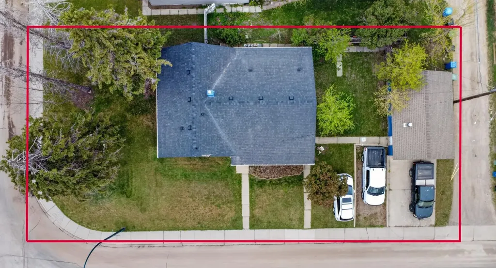 2418 27 Street SE Calgary AB t2b0r2