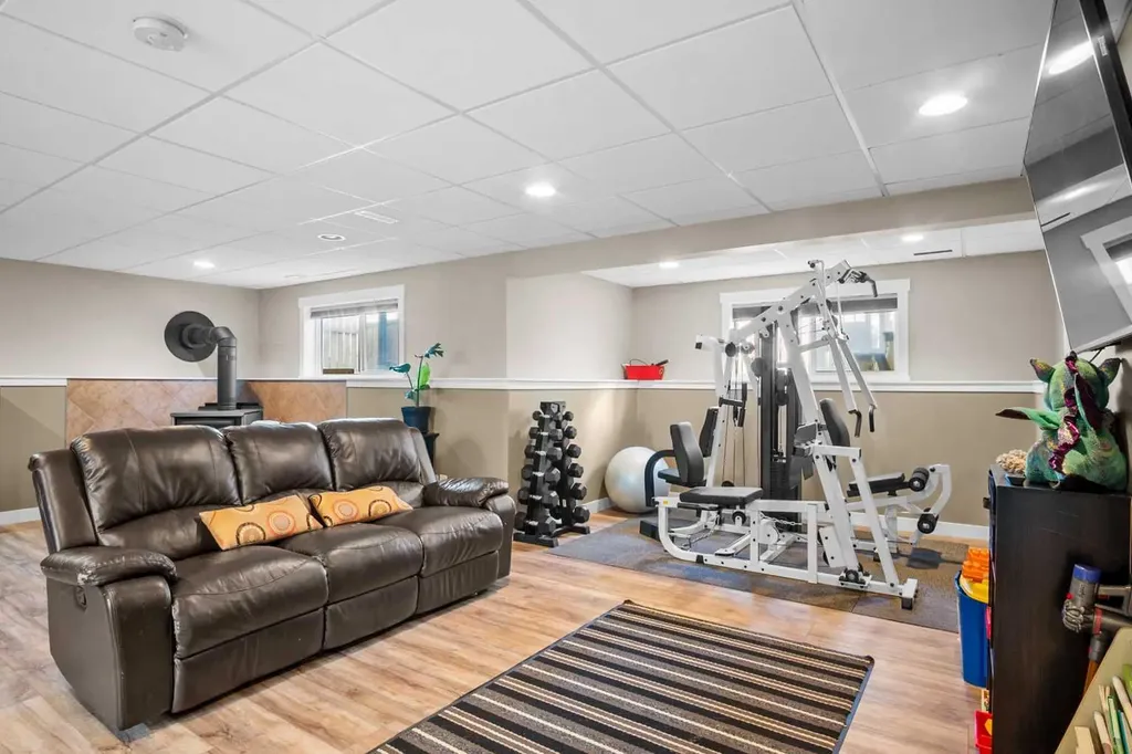 308 Carriage Lane Drive Carstairs AB T0M0N0