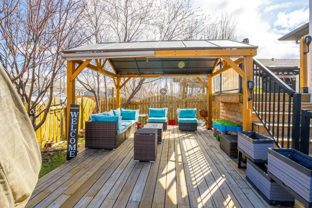 308 Carriage Lane Drive Carstairs AB T0M0N0
