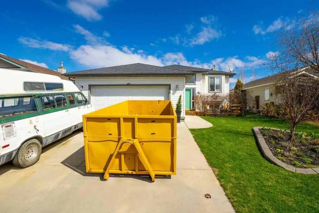 308 Carriage Lane Drive Carstairs AB T0M0N0