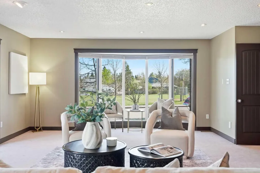 4108 Gatefield Avenue SW Calgary AB T3E 4C5