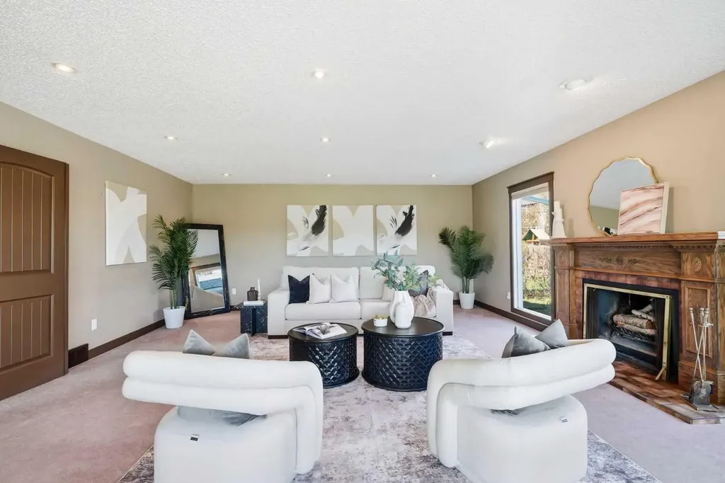4108 Gatefield Avenue SW Calgary AB T3E 4C5