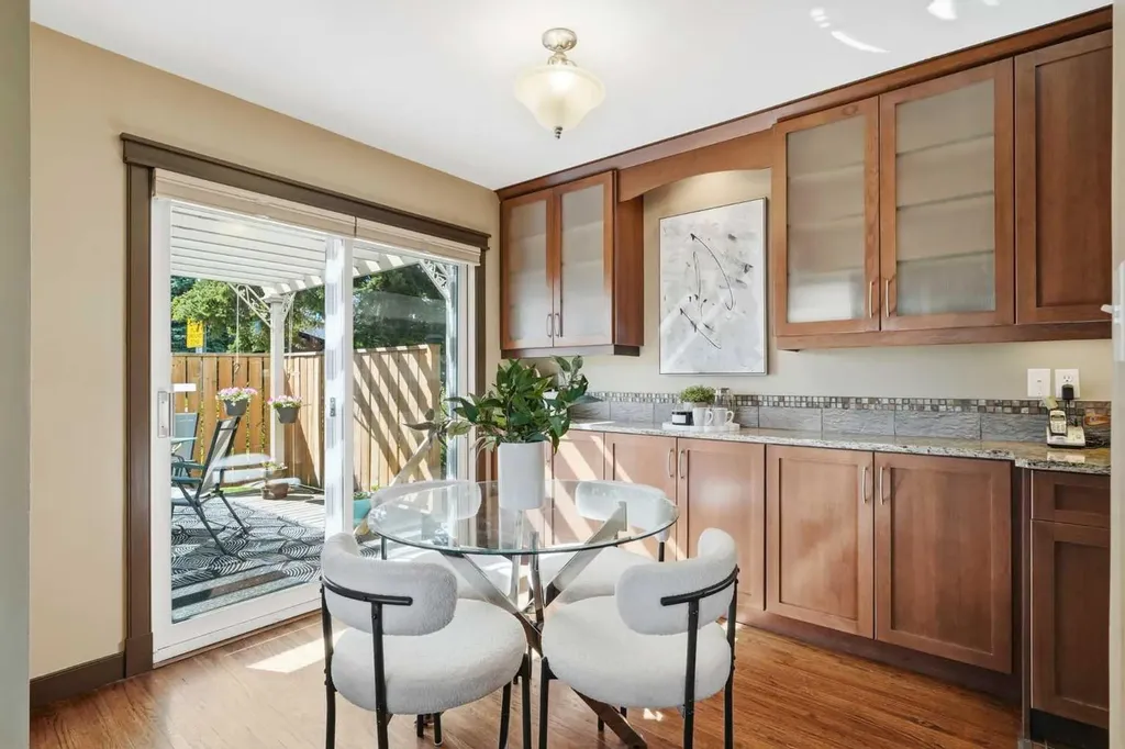 4108 Gatefield Avenue SW Calgary AB T3E 4C5