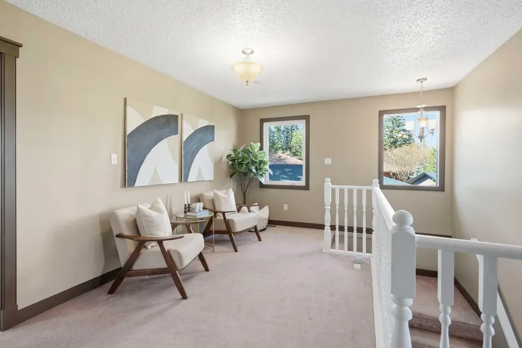 4108 Gatefield Avenue SW Calgary AB T3E 4C5