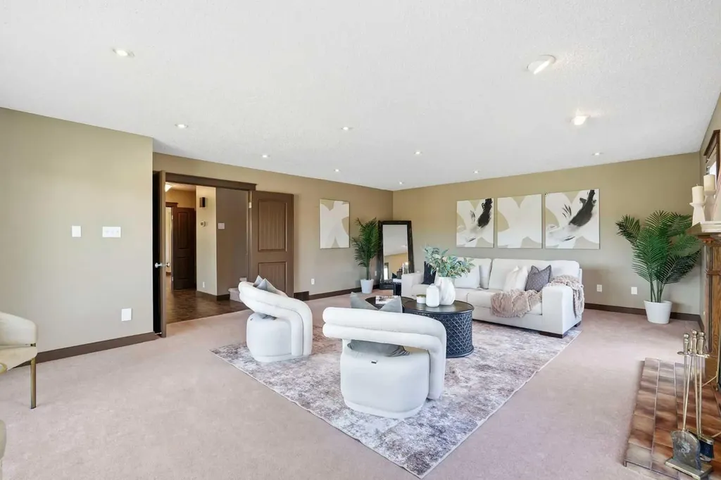 4108 Gatefield Avenue SW Calgary AB T3E 4C5