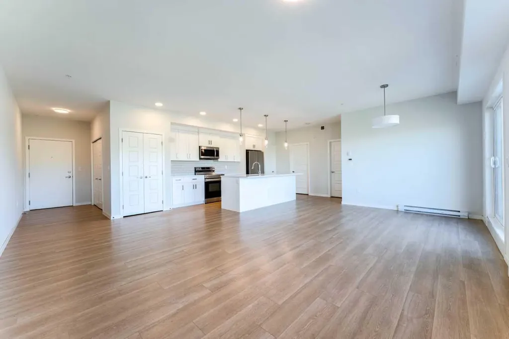 42 Cranbrook Gardens SE Calgary AB T3M3P9