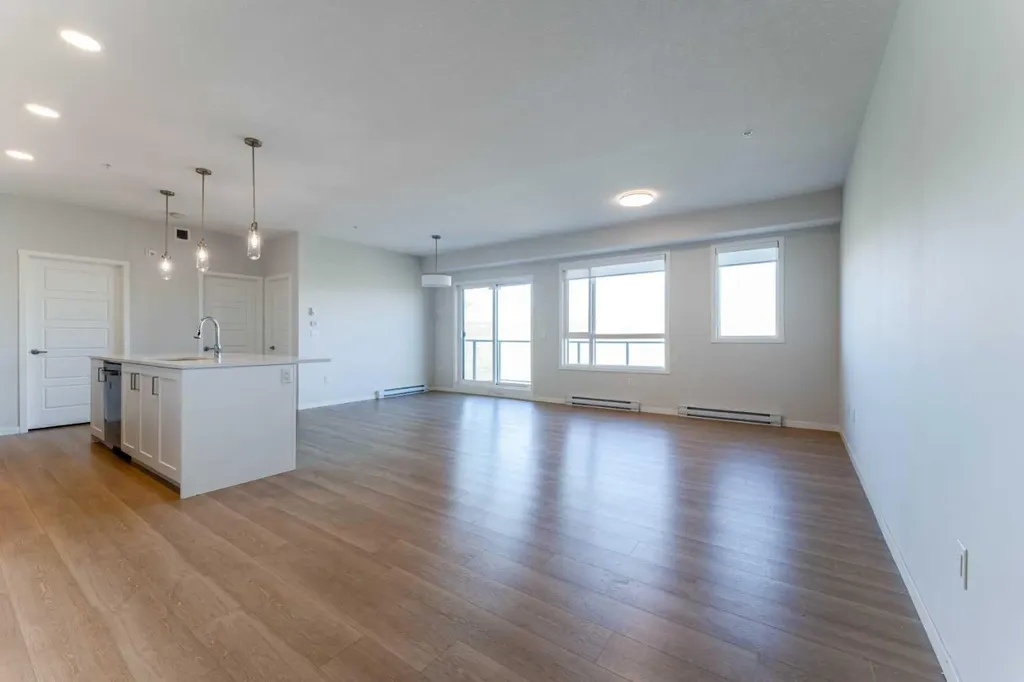 42 Cranbrook Gardens SE Calgary AB T3M3P9