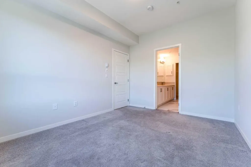 42 Cranbrook Gardens SE Calgary AB T3M3P9