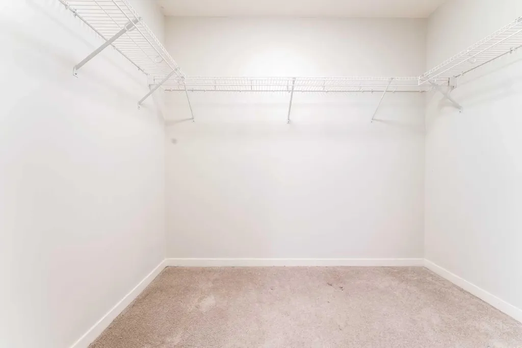 42 Cranbrook Gardens SE Calgary AB T3M3P9