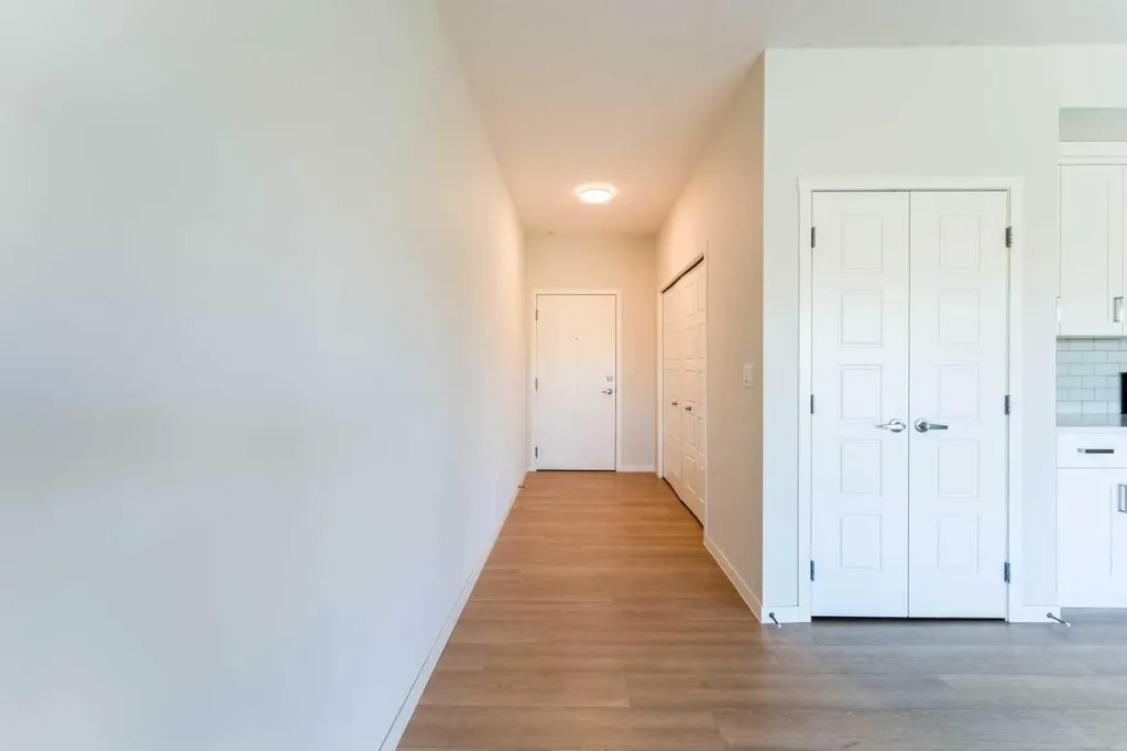 42 Cranbrook Gardens SE Calgary AB T3M3P9