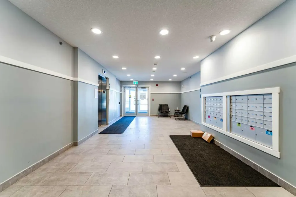 42 Cranbrook Gardens SE Calgary AB T3M3P9