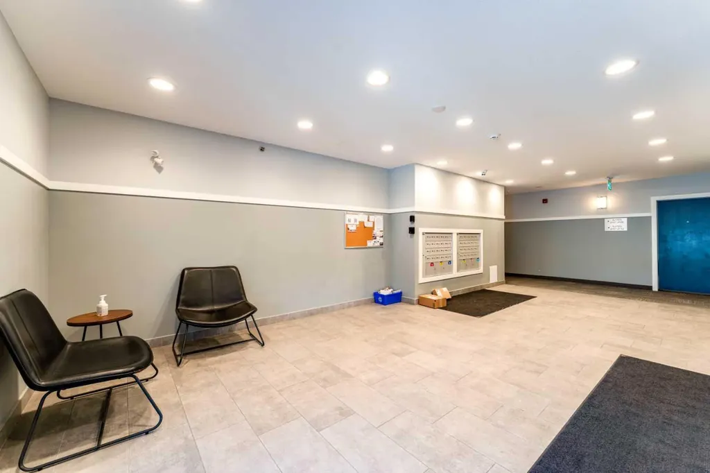 42 Cranbrook Gardens SE Calgary AB T3M3P9