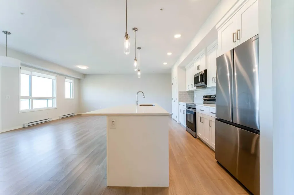 42 Cranbrook Gardens SE Calgary AB T3M3P9