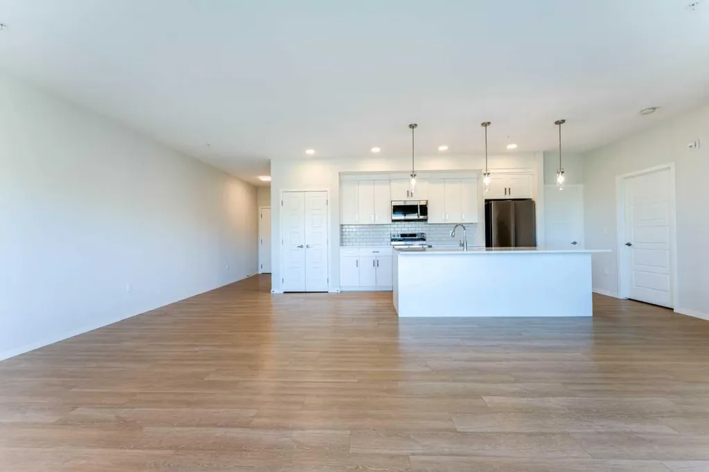 42 Cranbrook Gardens SE Calgary AB T3M3P9