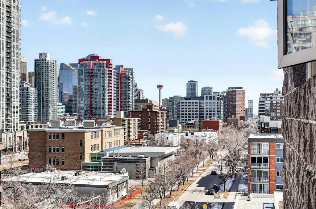 1213 13 Avenue SW Calgary AB T3C 0T2