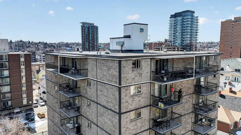 1213 13 Avenue SW Calgary AB T3C 0T2