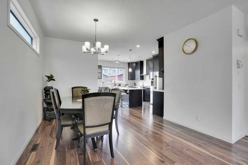 726 Redstone Drive NE Calgary AB t3n1k9
