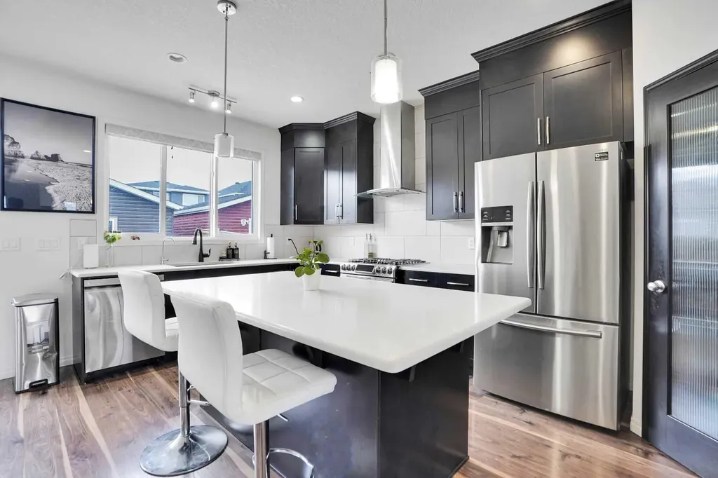 726 Redstone Drive NE Calgary AB t3n1k9
