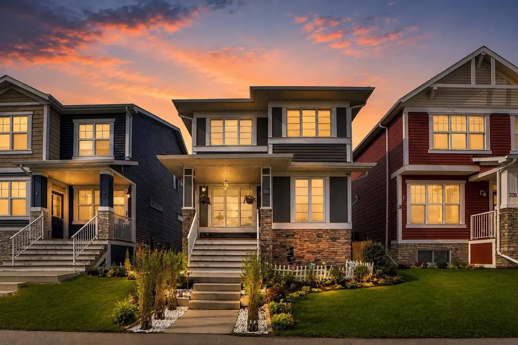 726 Redstone Drive NE Calgary AB t3n1k9